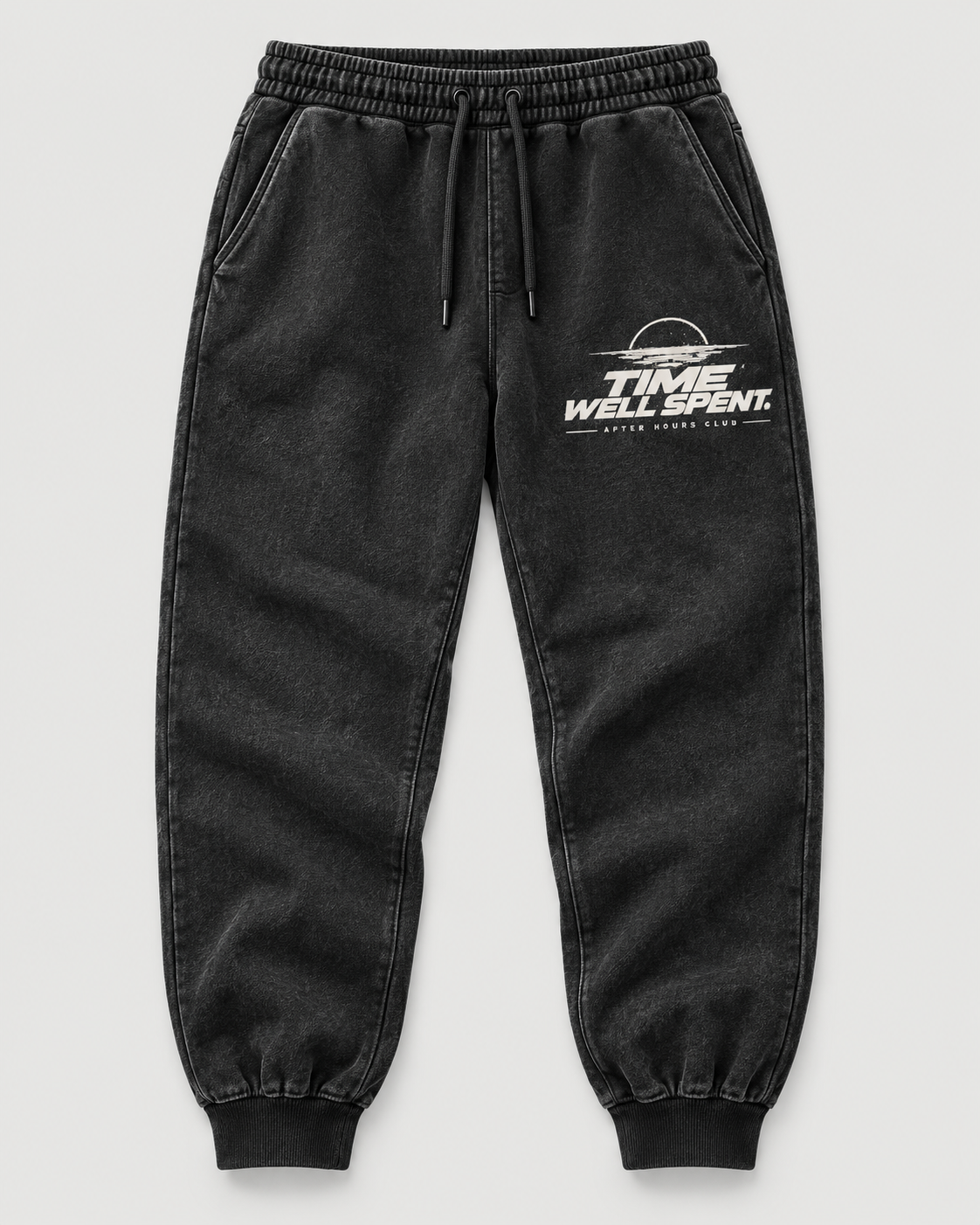 Jogger in Washed Black mit weißem Time well spent. Print, Vorderansicht